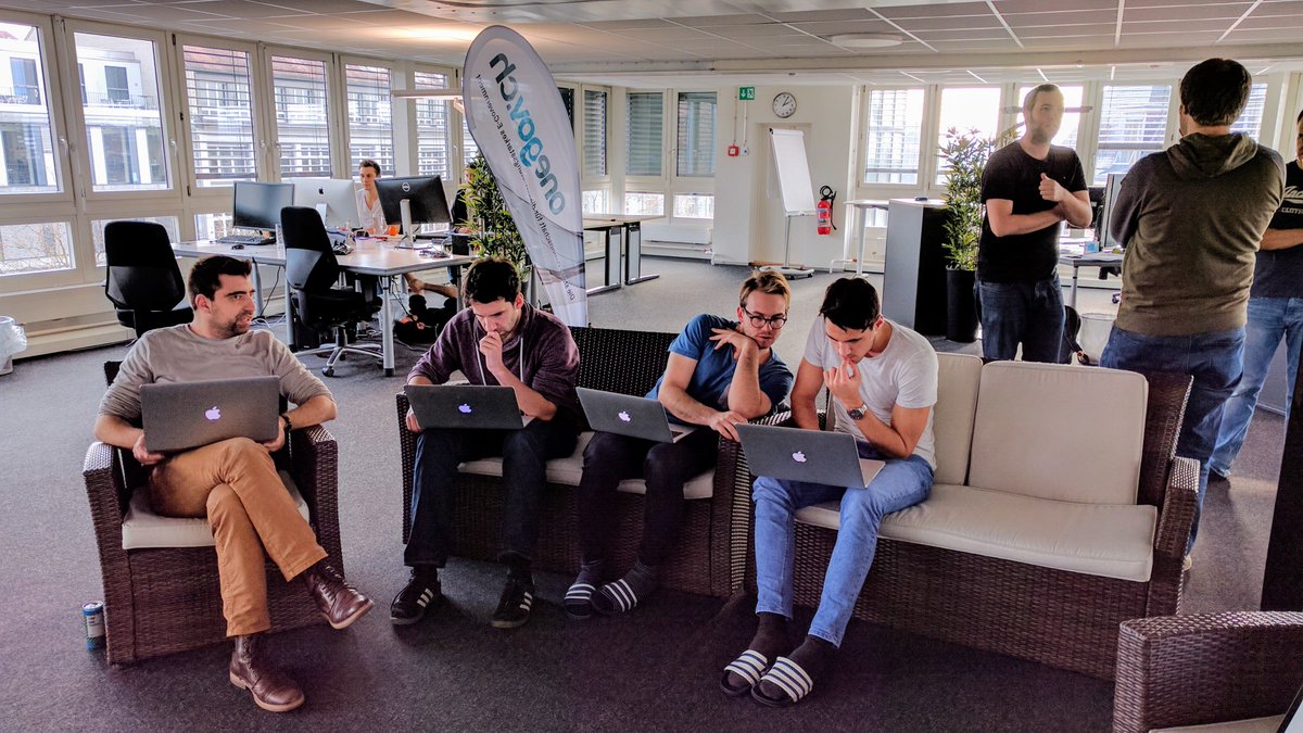 4teamwork's tweet photo. Startschuss zum #fedexday bei @4teamwork! Nun wird 24h non-stop an innovativen Ideen gearbeitet um unser Produkt #OneGovGEVER zu pimpen. https://t.co/O8JNOiI6eC