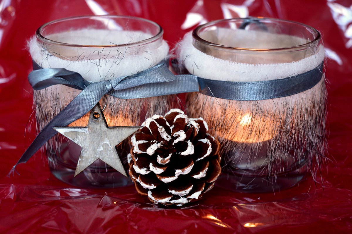 GrandifloraSA's tweet photo. Want your guests to leave with a gift this Christmas? Decorate small drinking glasses with a motif and insert a tealight candle ☺ https://t.co/mQGWgEmoNH