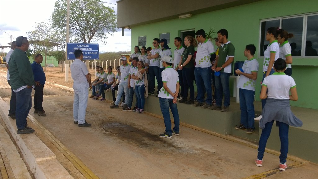 SamJales's tweet photo. @prefmossoro finalizando a visita da turma do IFRN Mossoró ao Aterro Sanitário do município. https://t.co/6dxGAQ57W3