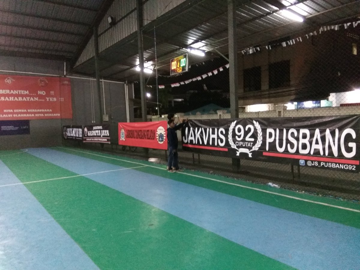 Js_Tangsel's tweet photo. Fun Futsal @Js_Tangsel lebih memperat tali silaturahmi @JakSchoolCrew https://t.co/GisehJ4Zyp