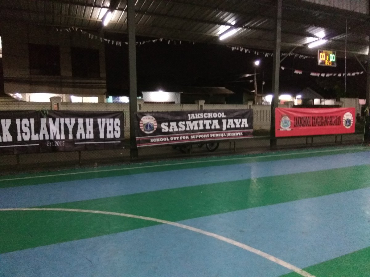 Js_Tangsel's tweet photo. Fun Futsal @Js_Tangsel lebih memperat tali silaturahmi @JakSchoolCrew https://t.co/GisehJ4Zyp