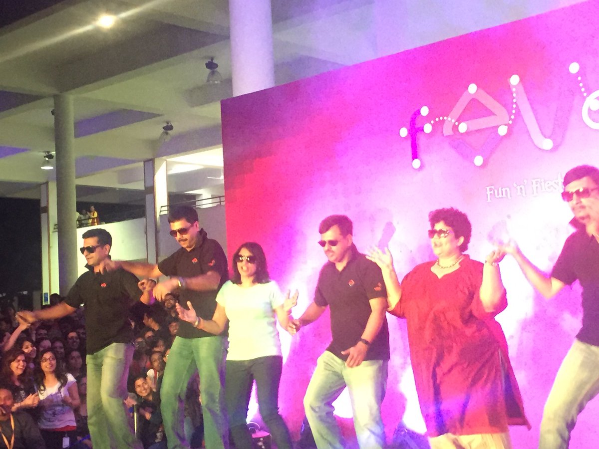 DanielManthri's tweet image. Our very own @Sheenam_Ohrie  and other leaders killing it at @edge_verve  #fEVerFun 🤘