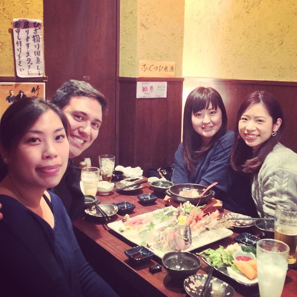 rickt8's tweet photo. Long overdue catchup, amazing sashimi 😍 #tokyo #shinbashi #internationalfriends #sashimi #… https://t.co/5v2wFucRCL https://t.co/VSu7yy9B5N