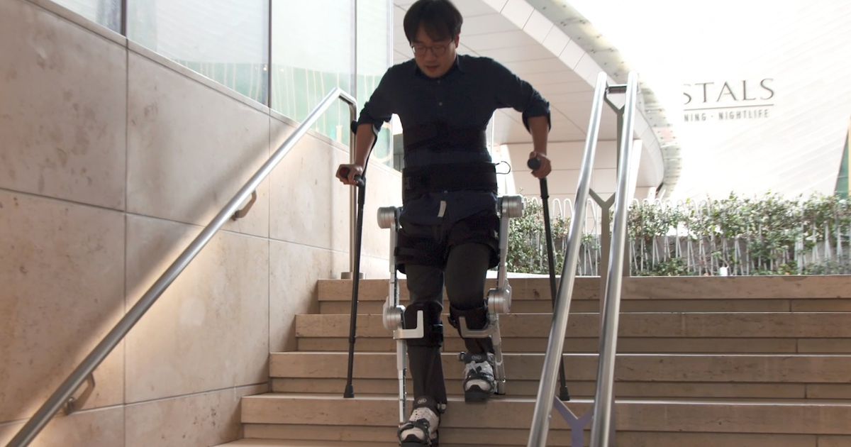 Pressalit1954's tweet image. This robotic exoskeleton actually does the walking for you buff.ly/2h5cEdF #AssistiveTech #RoboticExoskeleton