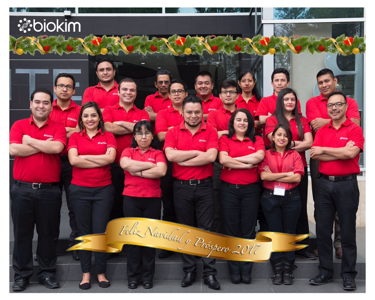 Biokim_SA's tweet photo. Feliz Navidad y Próspero 2017 a nombre de la familia Biokim! #biokim #biokimsa #biokimgt #guatemala #navidad #2017 https://t.co/6jjN2tF1aL