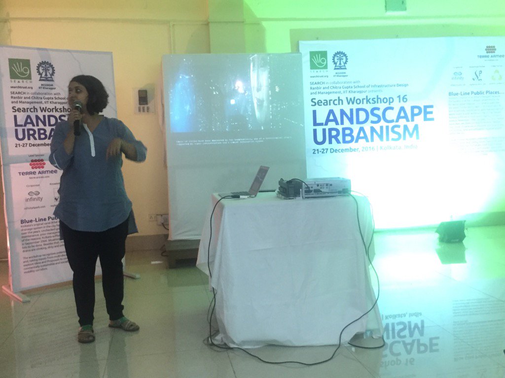 archlivein's tweet photo. Rupali Gupte, Urban Designer, discussing the planning of Mumbai at Landscape Urbanism Workshop. #SearchWorkshop16 https://t.co/QKsROvI94N