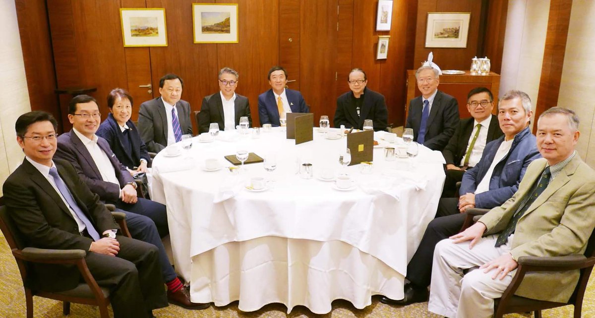 hkdc_edmundlee's tweet photo. Powering #innvoation thru Design with university top brass #designthinking #interdisciplinary #universalcompetence #creativeleadership #cuhk https://t.co/IxOIQBhc3w