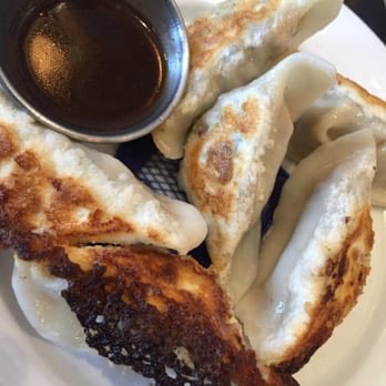 2RoadsJamie's tweet photo. Excited to eat all the #dumplings and drink all the @2RoadsBrewing at @BaoBaoDumpling tonight. Special pairing menu @5pm-close no tix needed https://t.co/mcchh7uJHX