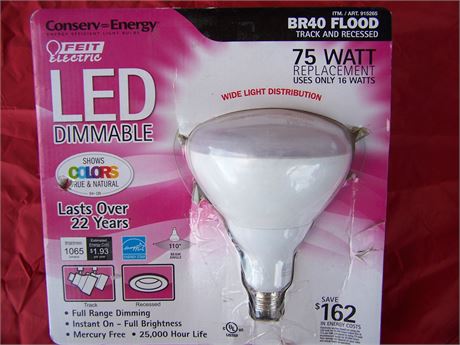 Auction_Outlet's tweet image. Check out the Merry Christmas Auction that just went live last night! Biding starts at $1 or $5! Auctions begin closing on 12/28 at 7PM.