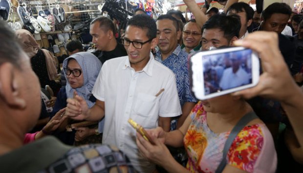 simpul_id's tweet photo. Tanggapi Demo 4 November, Sandiaga: Pakai Kaca Mata Kuda https://t.co/Z9djpW3z4C https://t.co/qnhVa8CJu4