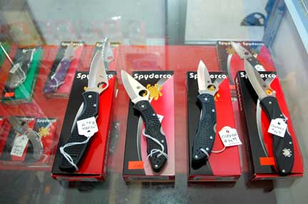 PrecisionTally's tweet photo. Spyderco and CRKT knives would make a good Christmas Present. Come by our showroom. Check them out
#Knives #Knivesforsale #spyderco #CRKT https://t.co/w3JPc8s6vh