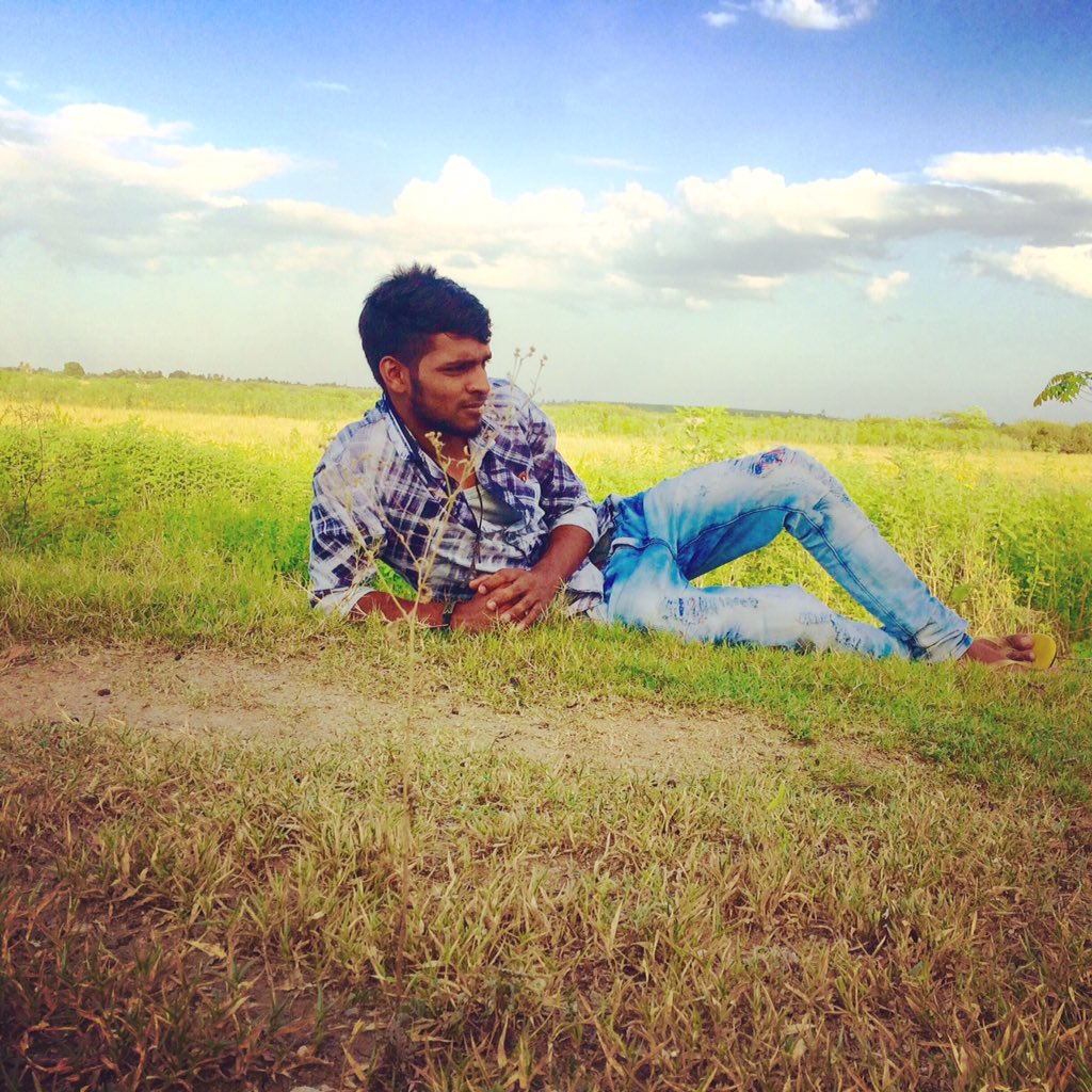 viscomsimi's tweet image. Enna vaazhka da idhu...?😏