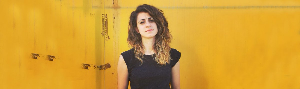 GeneracionB's tweet photo. Esta noche Marilina Bertoldi despide un grandísimo año en @TeatroVorterix pero antes, habló con Generación B https://t.co/VmcnyIgcqD https://t.co/KaFjx3QJ5i