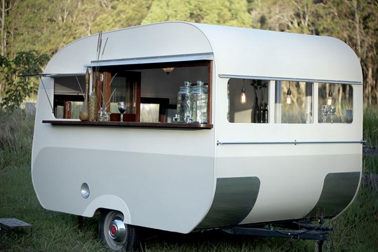 Onze nieuwe in aanbouw FoodCaravan....verheugen ons erop...