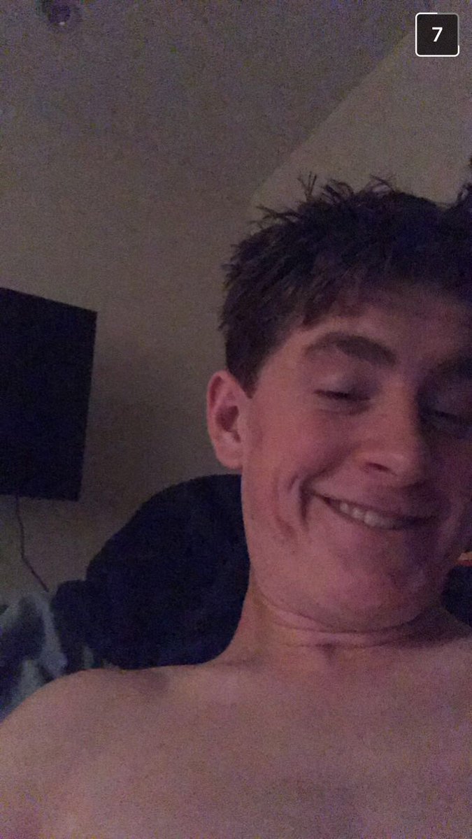 ashleybaker78's tweet photo. Happy birthday Max!!🎉🎉 have a great day!! https://t.co/8nkvABT4Qv