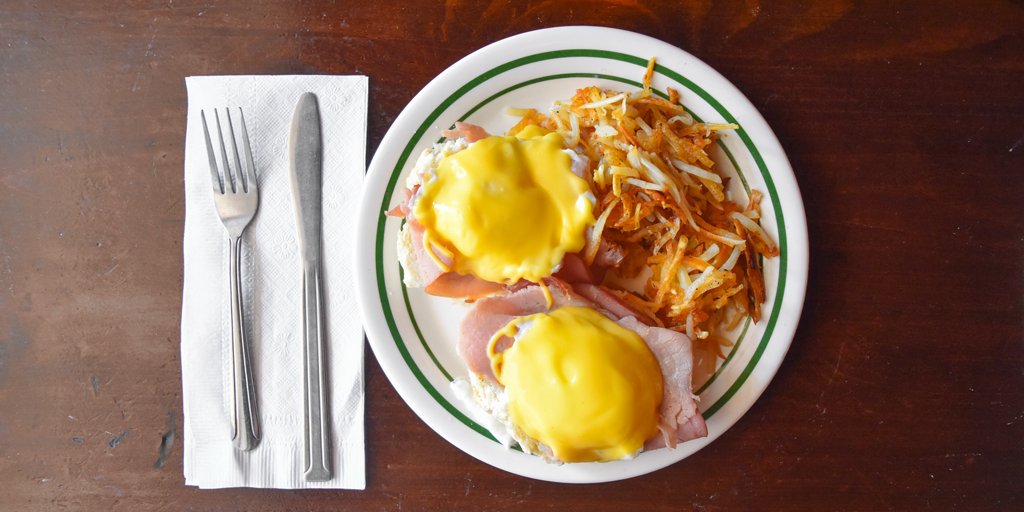cafemaspero's tweet photo. The perfect #gift. 🎁  #classicbenedict https://t.co/yYKvgv4T51