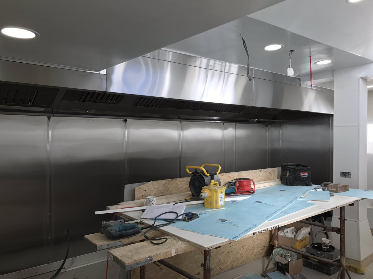 kck_engineering's tweet image. Finished before Christmas lights just need wiring! #kitchenventilation #kitchencanopies #ventilation