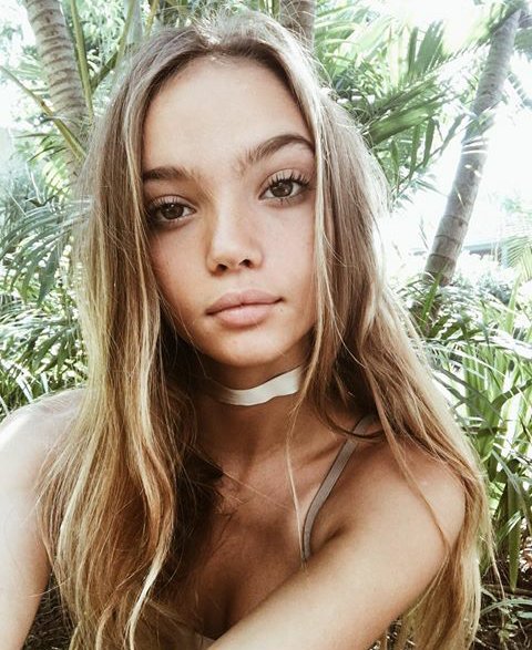 I was tagged by @JKcrtcjcrenc to do the whole #BestSelfie2016 thing! I'm not gonna tag anyone, though. You can just do it if you want to! 💗✨