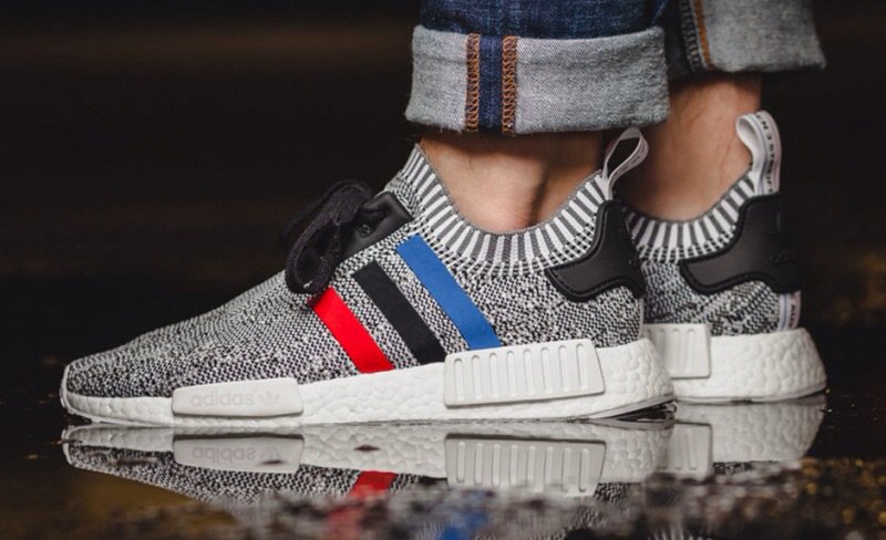 KingSplash413's tweet photo. ADIDAS NMD R1 TRI COLOR release on DEC. 26, 2016 for $170 via @KicksOnFire #KoFapp https://t.co/gKp36Gckzz