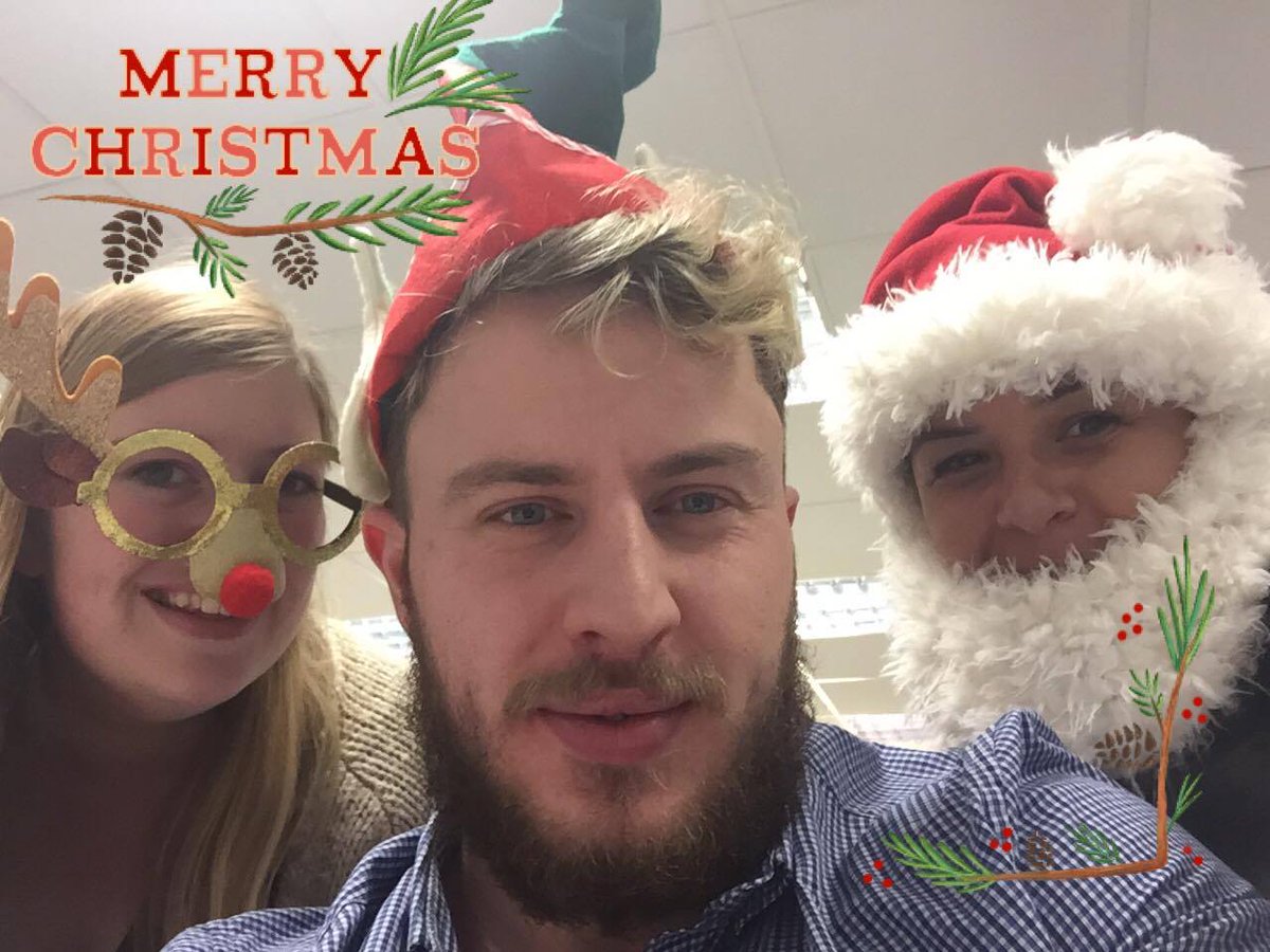 KtSmallholding's tweet photo. We wish you a Merry Christmas &amp; a Happy New Year! Love from Katie, Tim &amp; Rachael https://t.co/VKAxrUVi7C