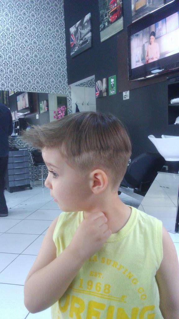 heitortinoco's tweet photo. Corte de cabelo vanillaice https://t.co/6xnSYDdKKs