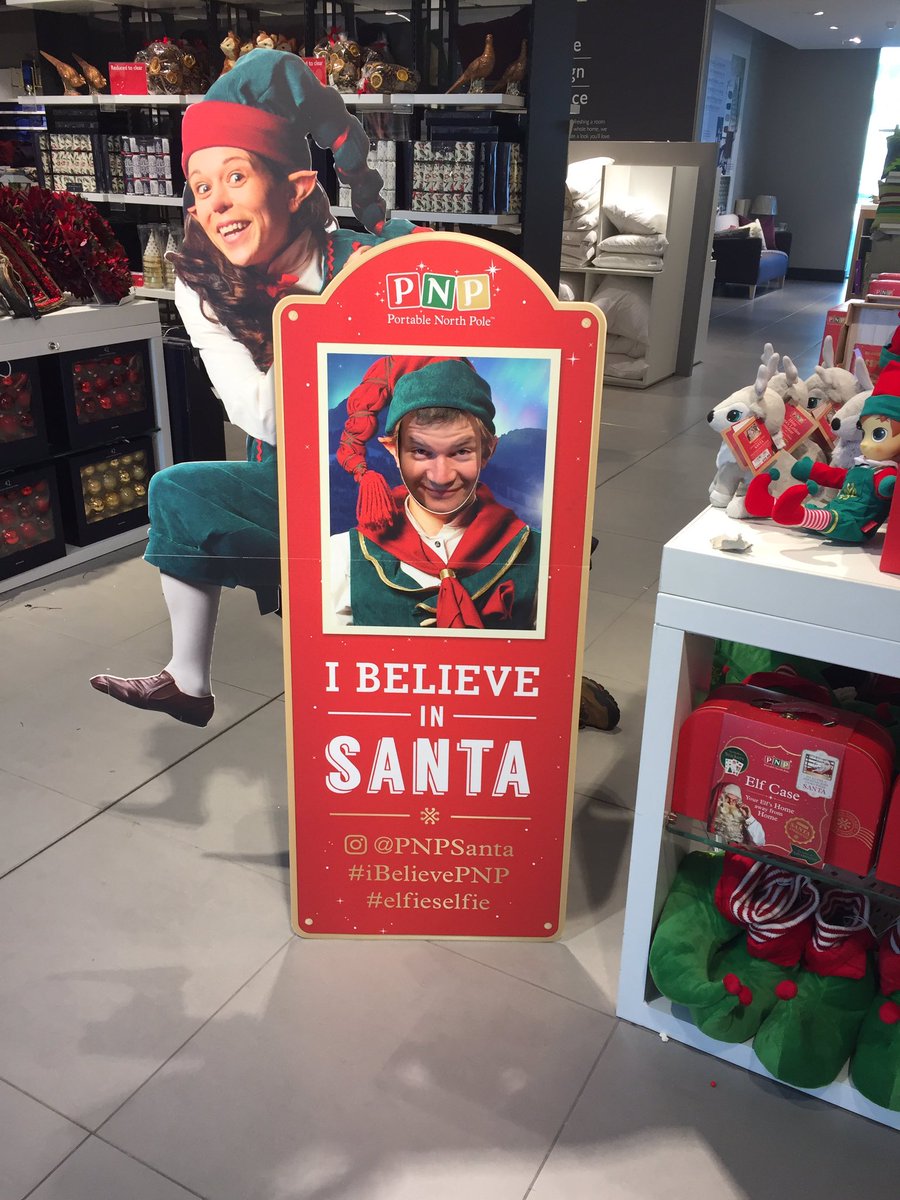 spagBetty's tweet photo. @PNPSanta one big kid today! #elfieselfie https://t.co/ggmg2mV2Yg