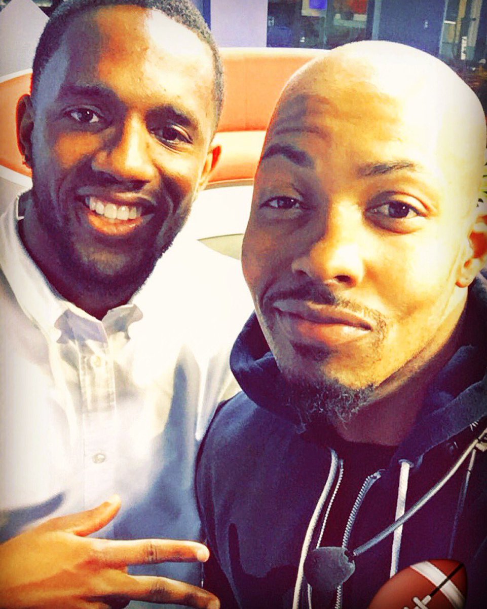 Iamdjjflex's tweet photo. Shout Out to @show_case29 #ProBowl #2017 @chargers #imafam @nfl https://t.co/f027cl7bme