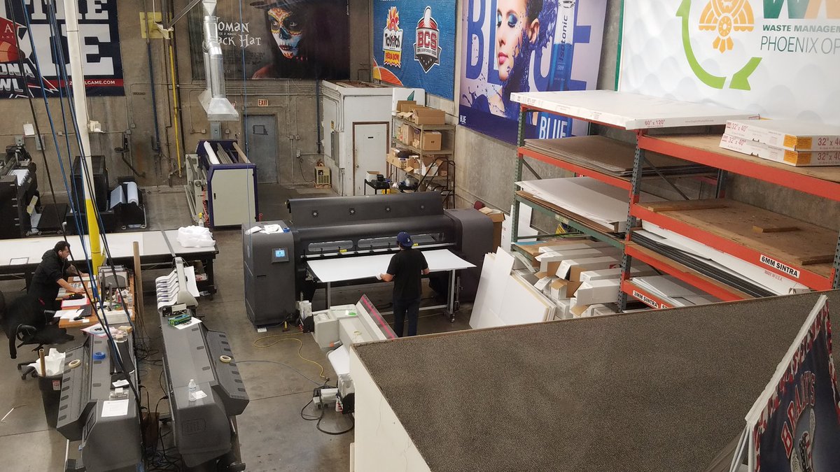 ParamountPHX's tweet photo. #paramountpromotions
@ParamountPHX working hard to get all the orders filled before the Holiday weekend begins. https://t.co/oOguz7M74X