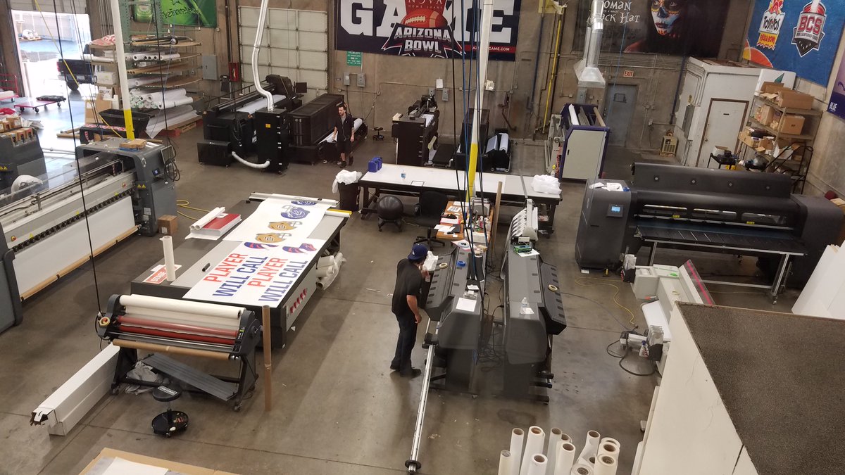 ParamountPHX's tweet photo. #paramountpromotions
@ParamountPHX working hard to get all the orders filled before the Holiday weekend begins. https://t.co/oOguz7M74X