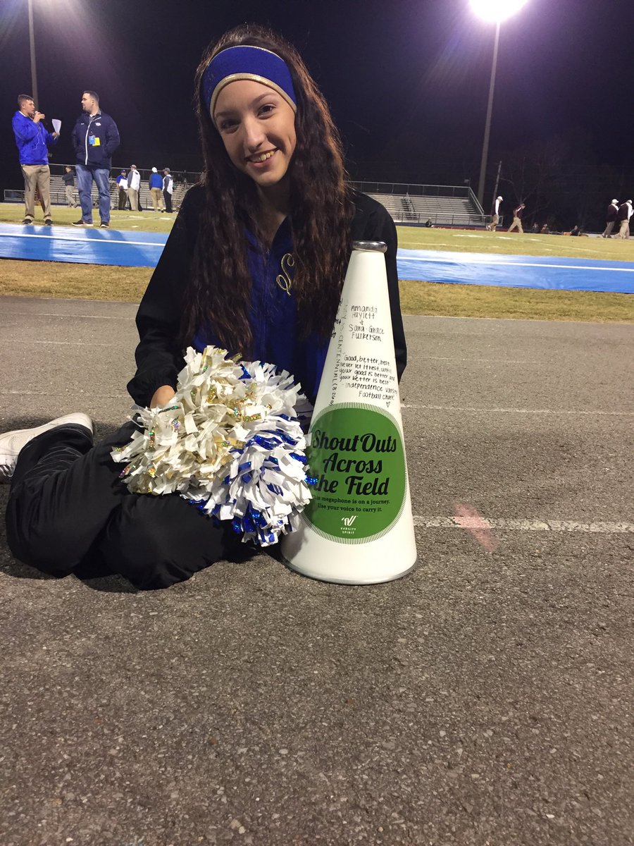 DubCcheer's tweet photo. Happy Birthday Sarah! We hope you have a birthday as wonderful as you🎀 https://t.co/wBA4JJANlc