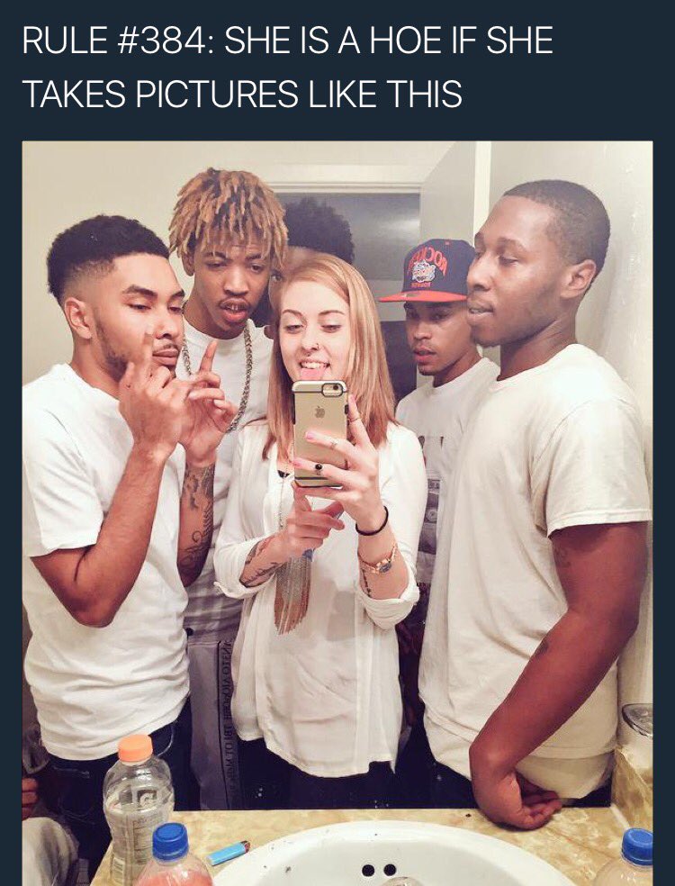 extextmessages's tweet photo. I can't believe what some of these girls do on @HOERULES 🙈💀 https://t.co/1j7YjRuxm0