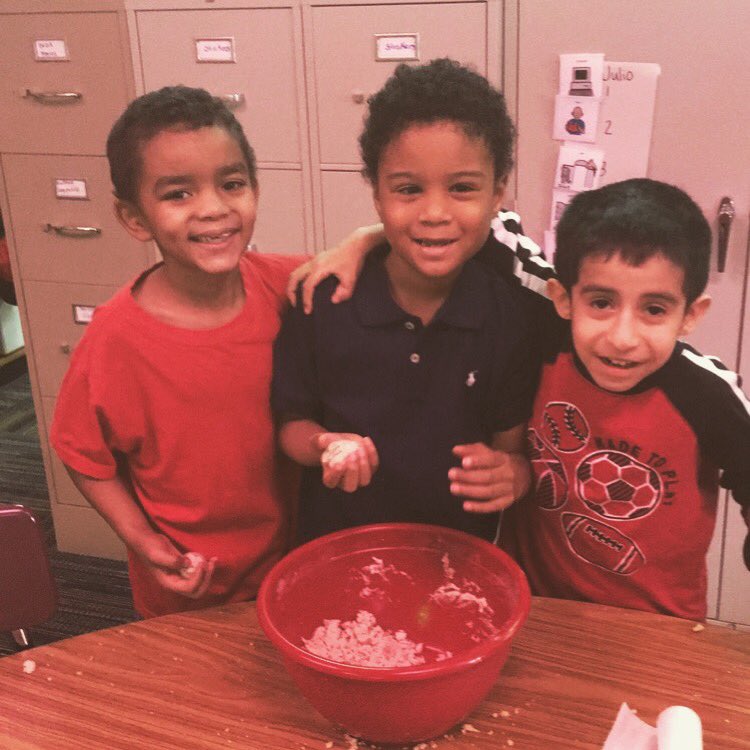 mjohnson215's tweet photo. Room 38 is making Thumbprint cookies! #THRIVE @wle_elem1955 https://t.co/3nA5cd7kOo