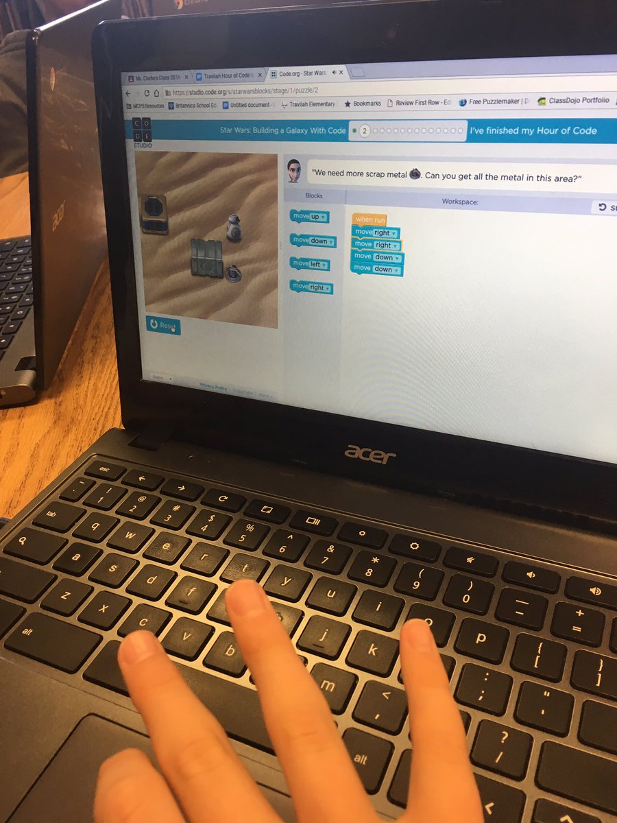 MsKaylaApril's tweet photo. Thanks to our amazing media specialist @JillSimkarper for doing @hourofcode with our fifth graders! https://t.co/S5xSmSXAEY