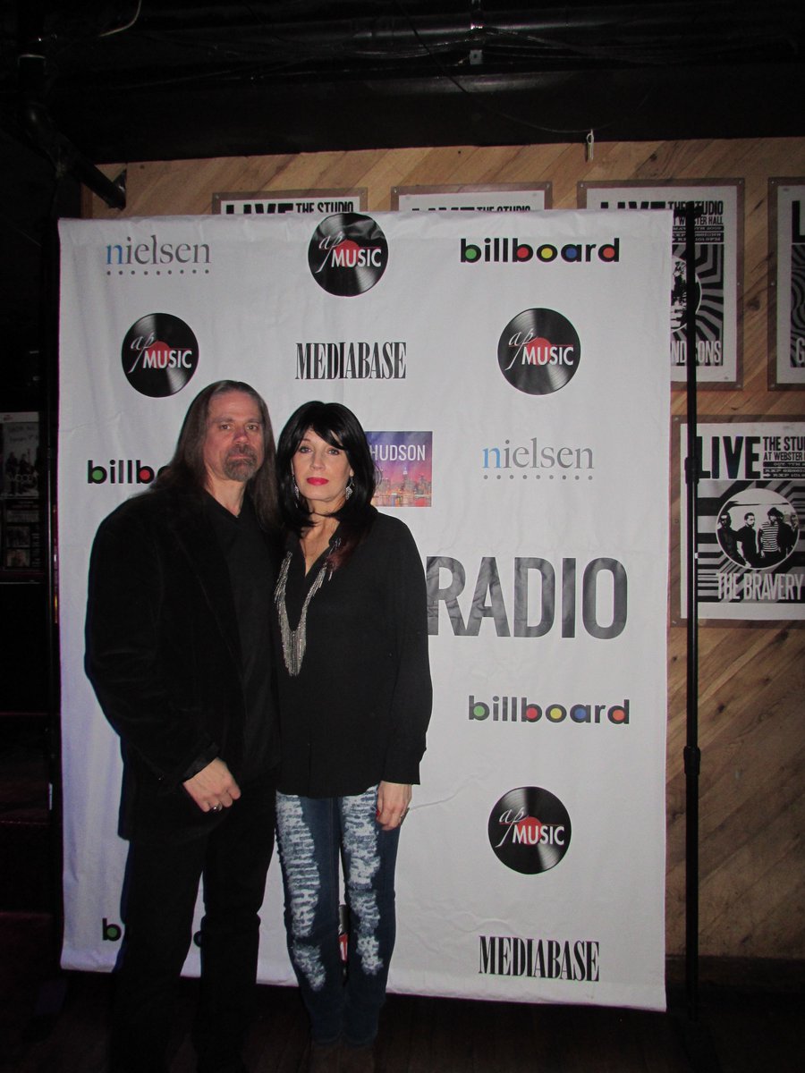josephjamesnyc's tweet photo. @american_nomads @Websterhall #APMusicShowcase https://t.co/Q3BkSNhfhm