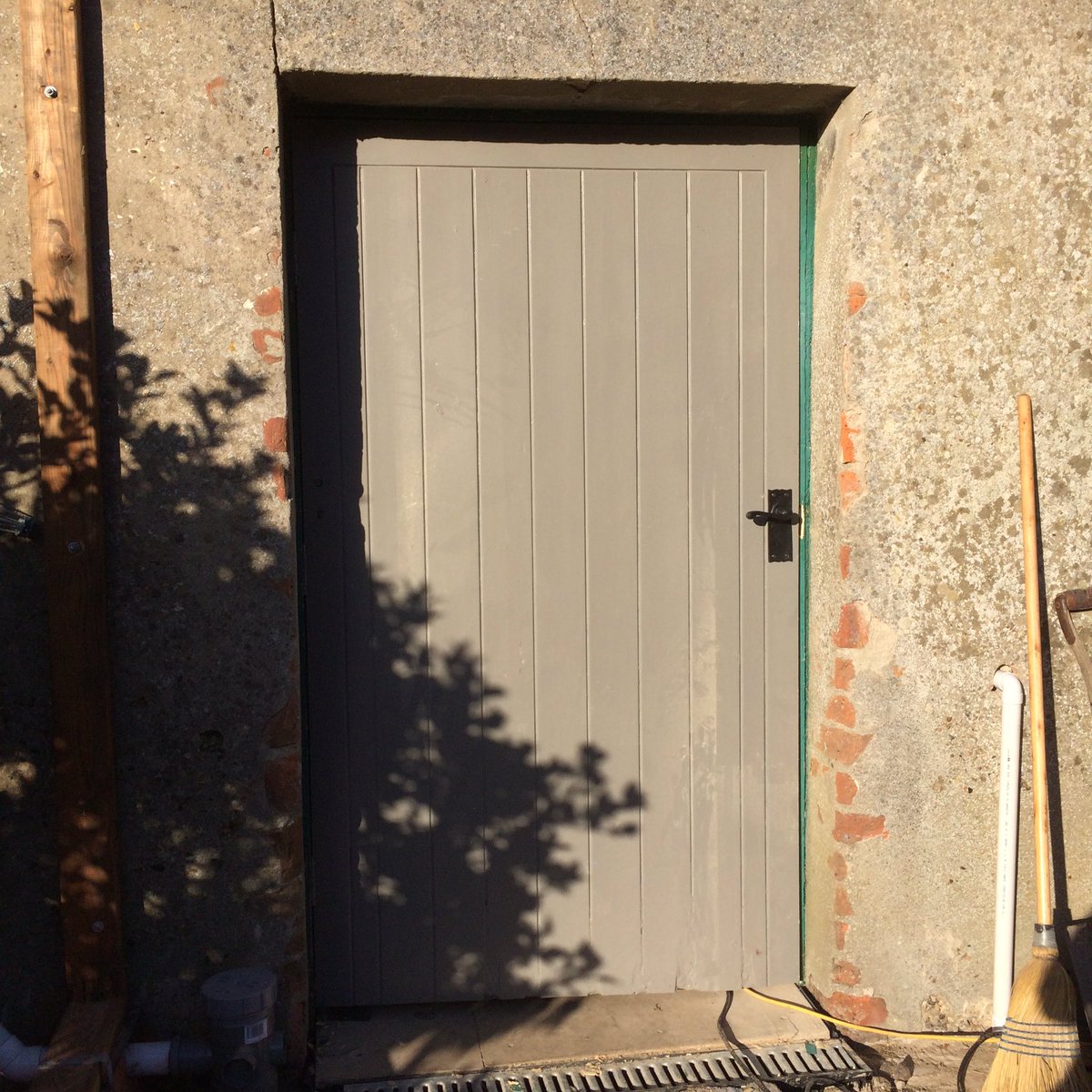 BeckysButchers's tweet photo. Butchery is coming on very well. Plumbing and electricity done. #beckysbutchers #merrychristmas https://t.co/8CTiq7pN6m