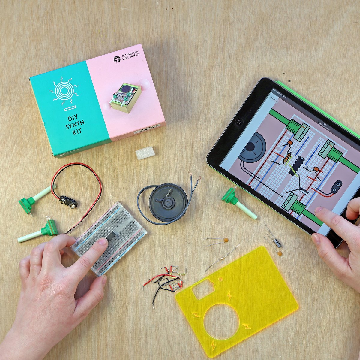 Calling all #DJs! Now you can learn to make your own #MIDI synthesizer. #synthesizer >> bit.ly/2igXRkW