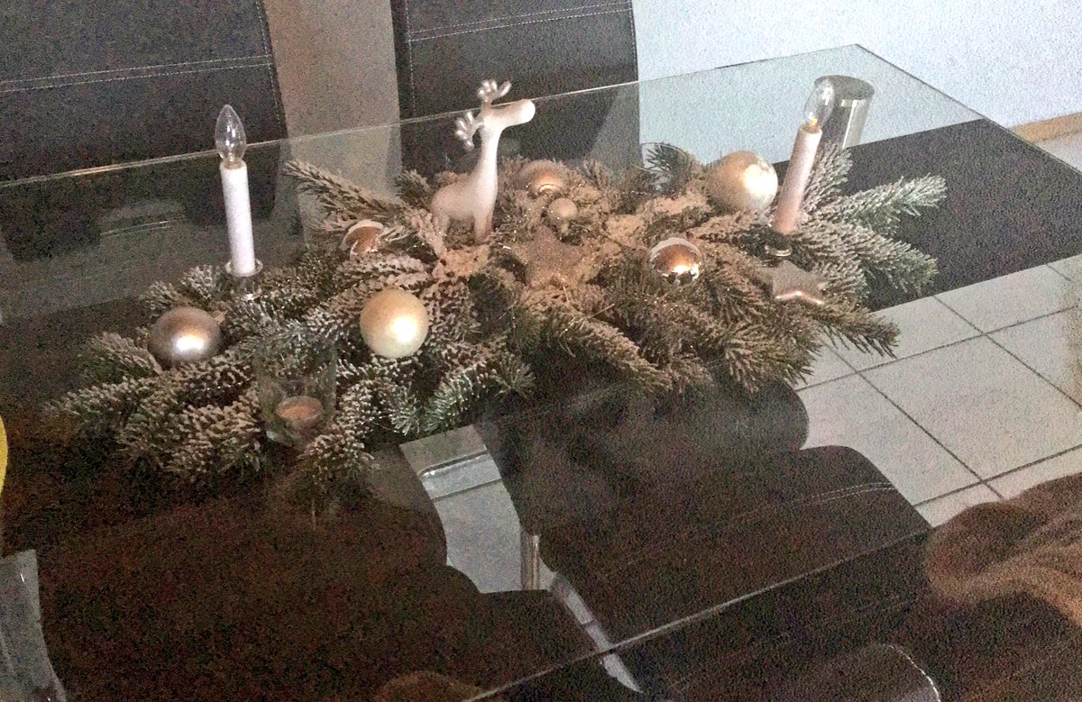 ennisoundso's tweet photo. #Weihnachtsdeko https://t.co/mx77F5i1vi