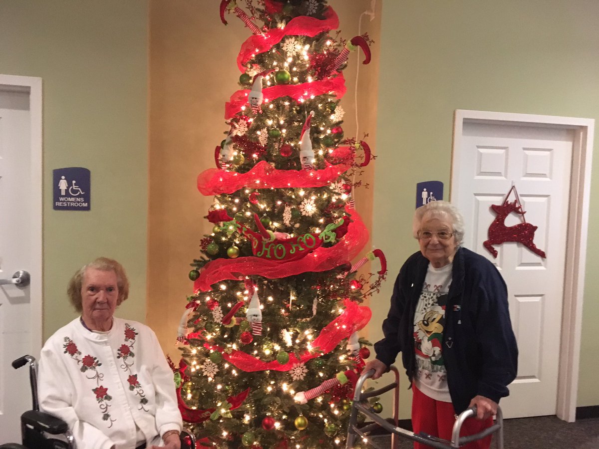 MarketingCGC's tweet photo. Our residents sure do love this time of year! It's an honor to be able to spend the season with them! #FrontierCulture https://t.co/7Ar2wG6Xmr