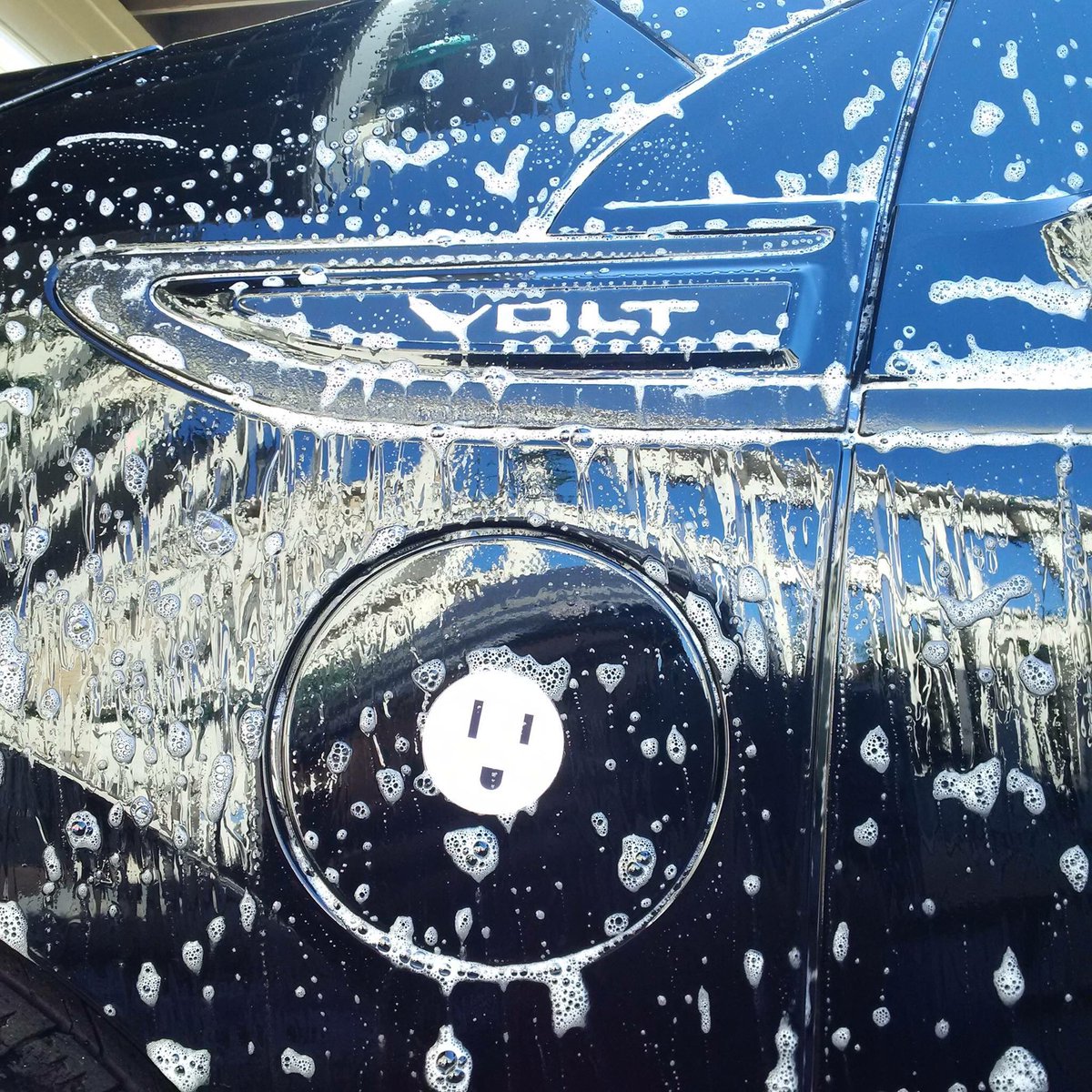 WRVoltec's tweet photo. Michael D. tells us it's 65F in Atlanta today...you lucky dog! #CleanVolt https://t.co/E0CNXjJSAg