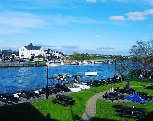 dailyedge's tweet photo. 15 gorgeous shots of Carrick-on-Shannon that prove it's more than just hens and stags https://t.co/gVsE0RSLEG https://t.co/pHrj30q8Qp
