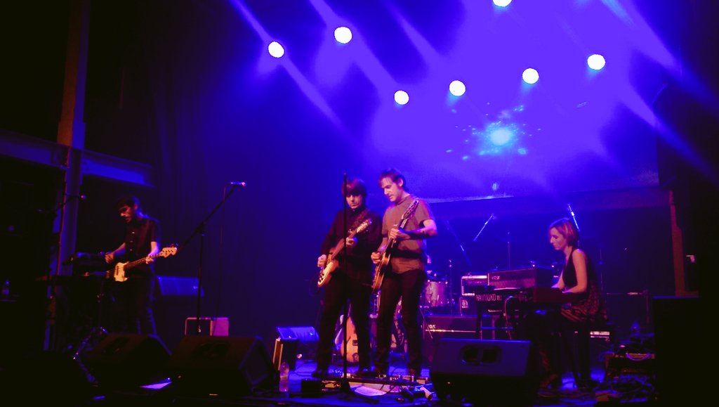 .<a href="/Dehradunband/">Dehradun Band</a> mantienen el ánimo