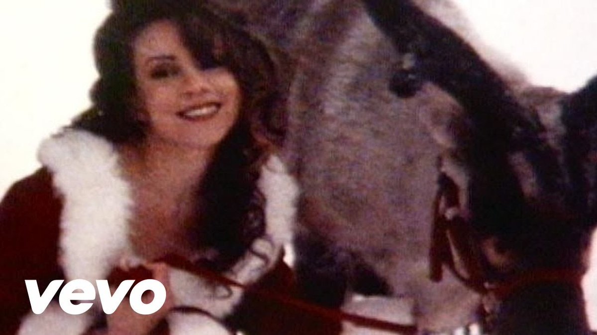 TopViralStuff's tweet photo. The 10 Most Played Christmas Songs Ever! https://t.co/DmtDs3FRbr #News https://t.co/ba2aIl2OPg