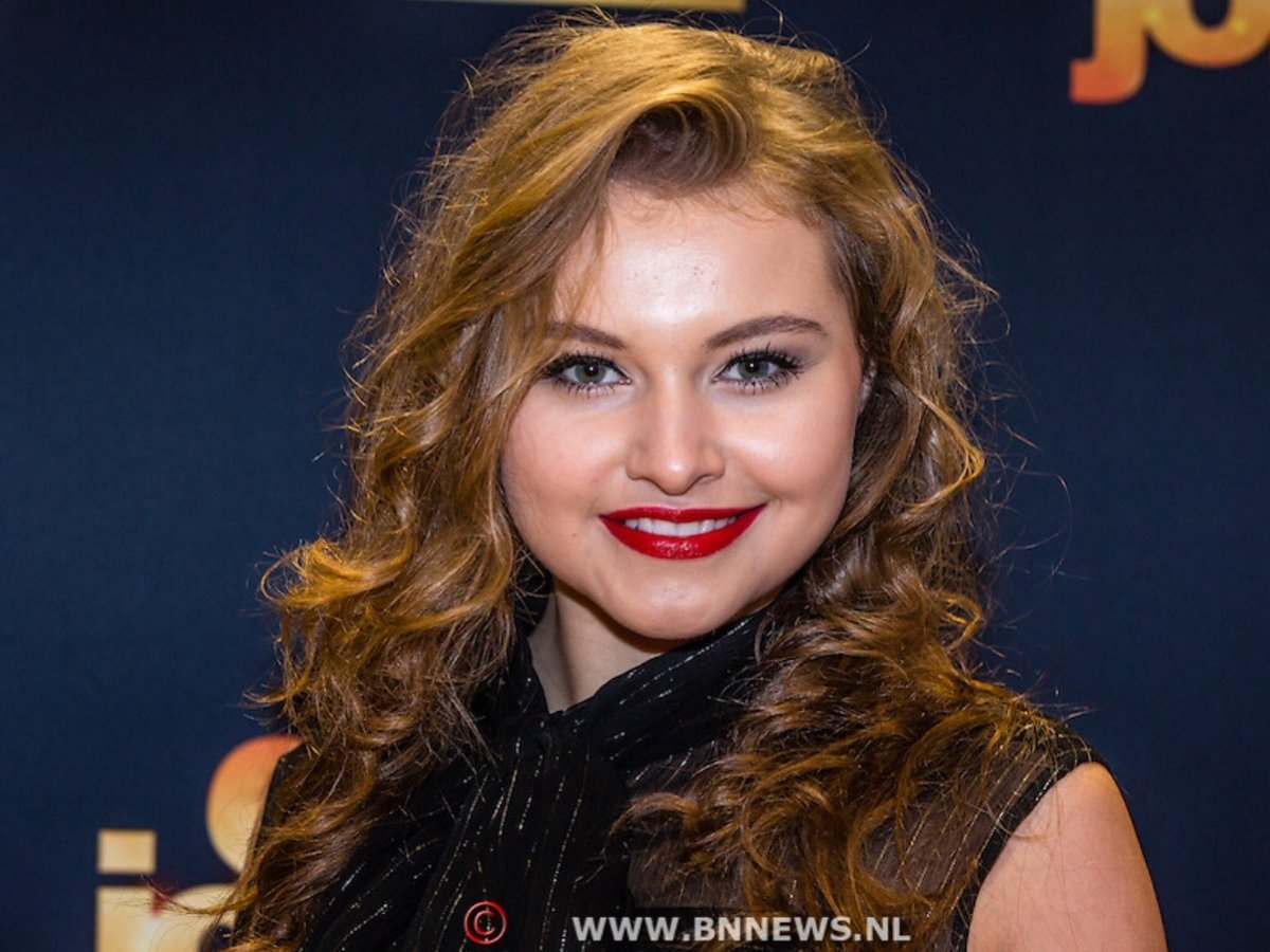 Vajenvdbfans's tweet photo. even geen woorden hiervoor. Ohmygod #teknap @VajenB https://t.co/ghh7aDhF9Q