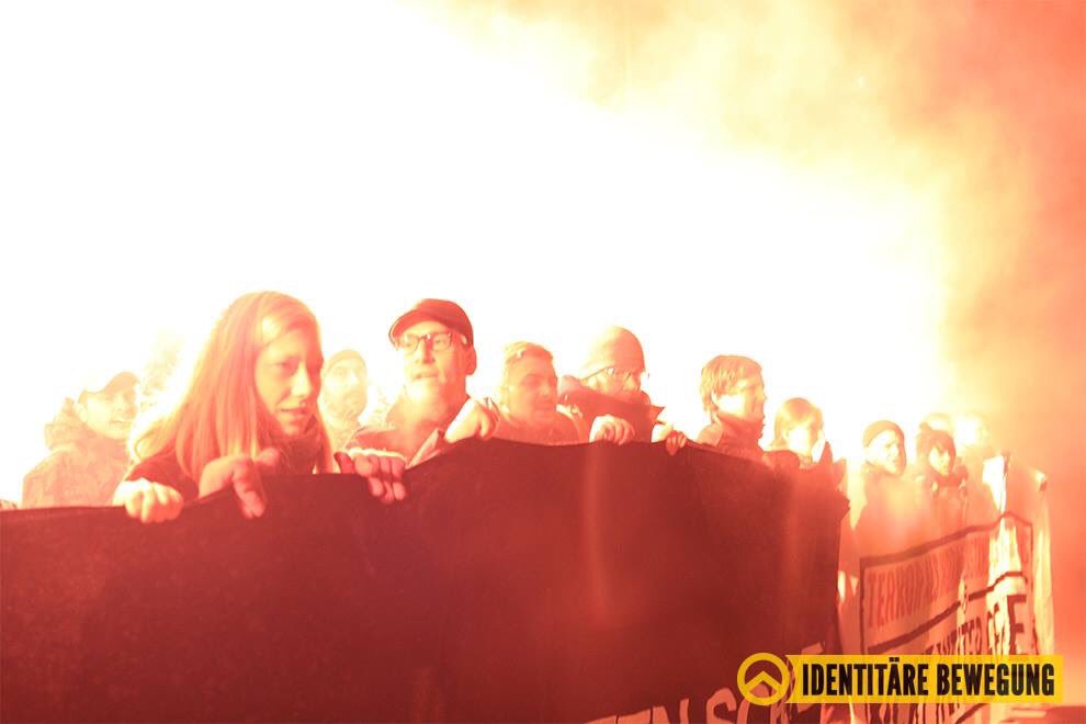 Wie kriegt man Linke dazu richtig zu nörgeln ? Richtig. Man blockiert die #CDU :D #ibsterblockade