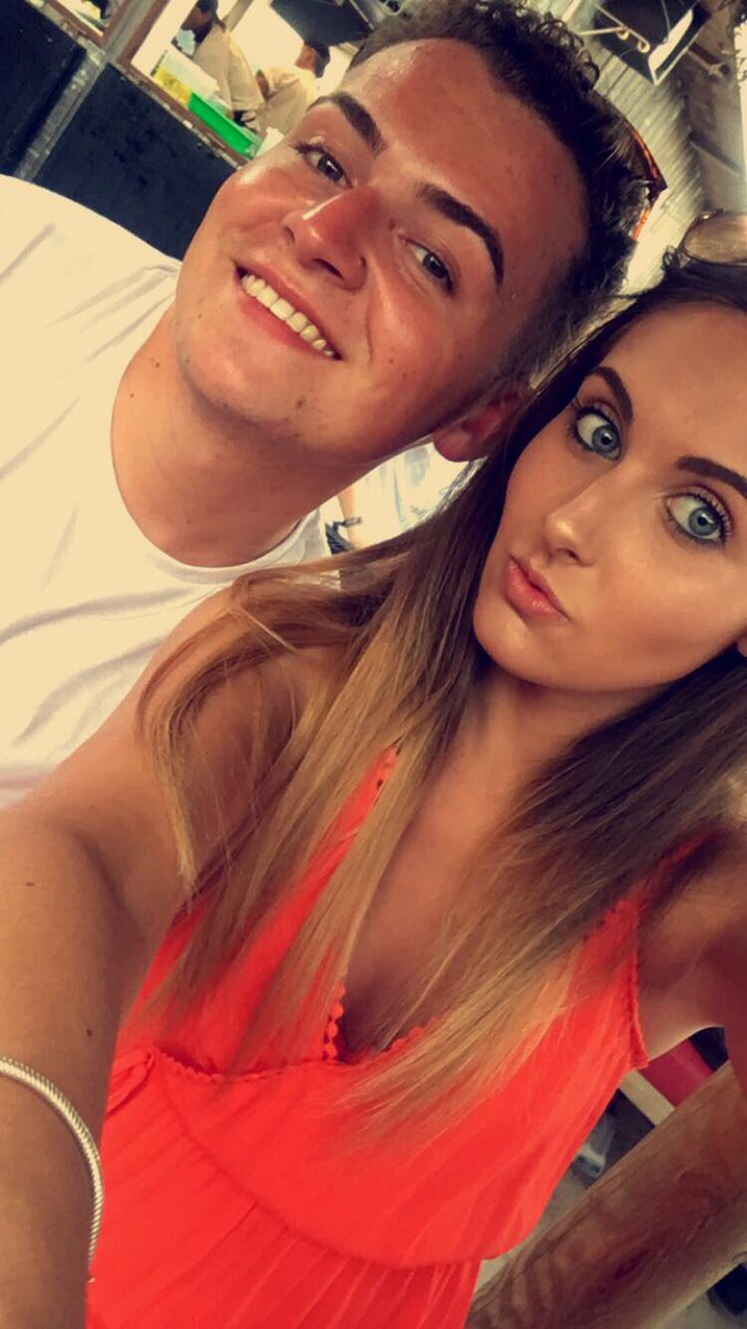 Shannon_Waller1's tweet photo. Happy birthday!!!! @max_davey1 hope you have a lovely day!! Love you😘 https://t.co/23D1QEcKy5