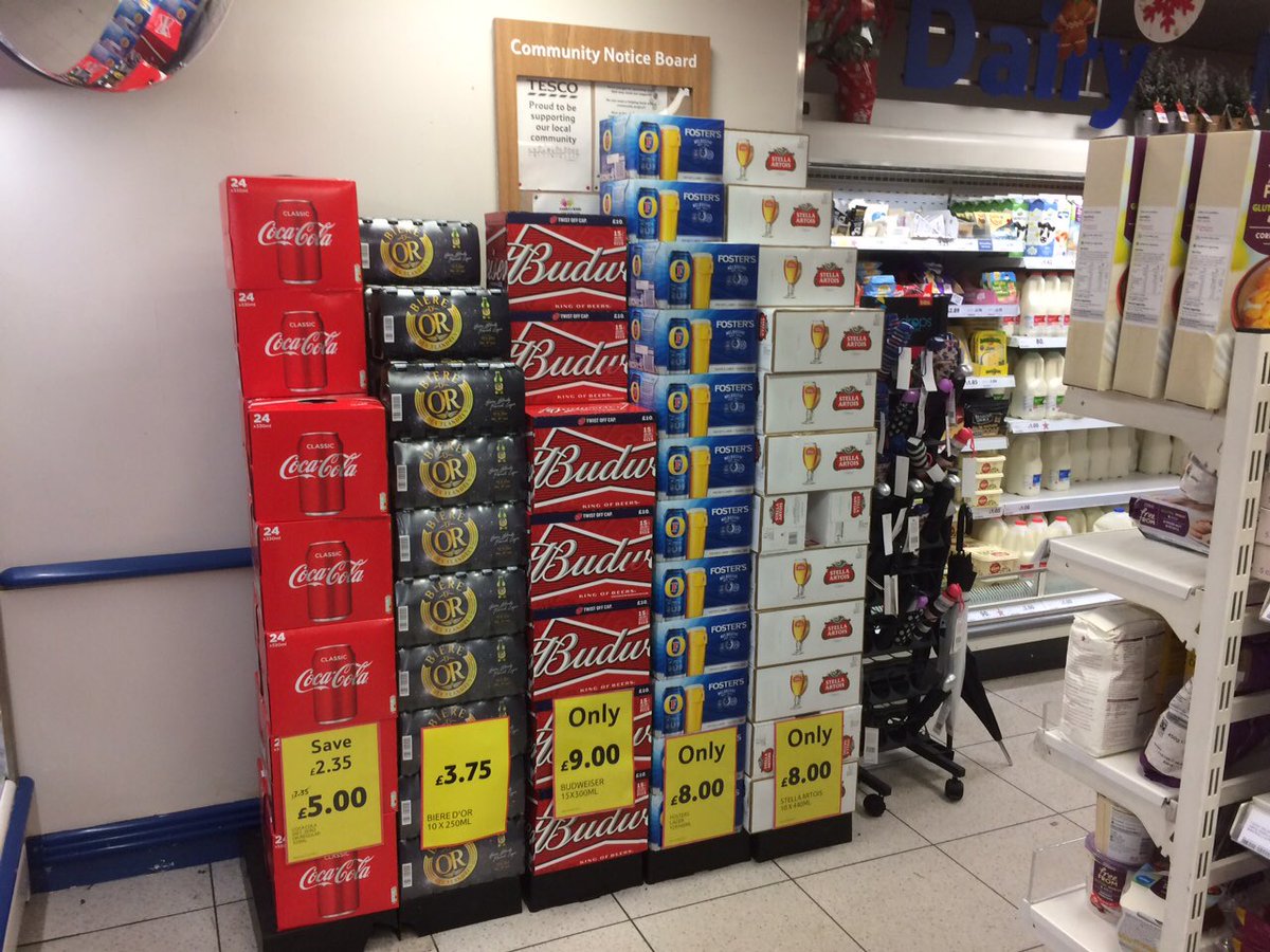 <a href="/DomCarey1/">Dominic Carey</a> Peter and <a href="/AldisRob/">Rob</a> trading the beer today