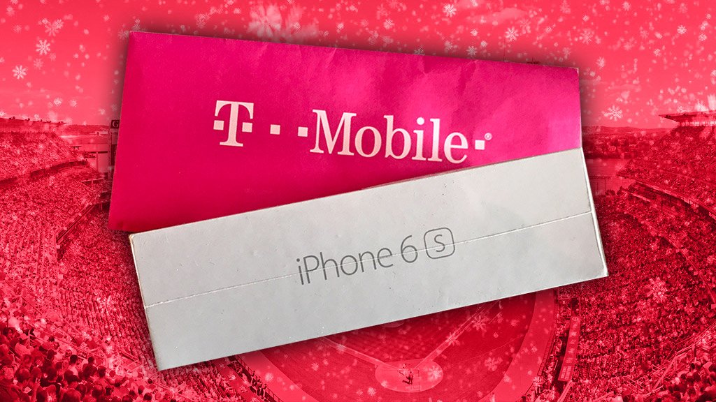 Reds's tweet image. On the 11th day of #Redsmas: Retweet this by 4pm to enter to win an Apple iPhone 6s + one year of service thanks to T-Mobile! 🍎📲