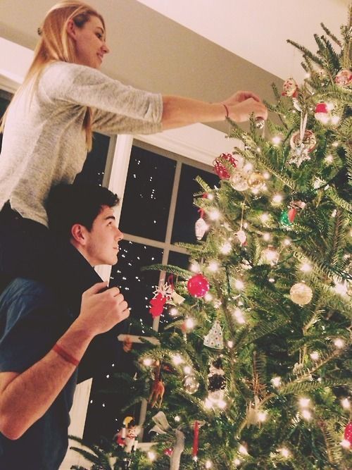AllergicAttract's tweet photo. What are you and your significant other doing to get festive this week? #love #goals #findlove #datingsite #AllergicAttraction https://t.co/vC8BH5AEXV
