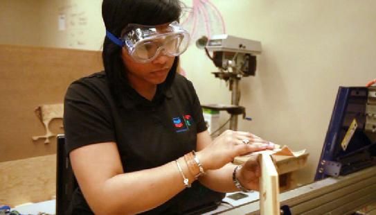 Great job <a href="/Chevron/">Chevron</a> &amp; <a href="/FabLabHub/">FabLab Hub</a> creating the next generation of #engineers <a href="/4womeninscience/">For Women in Science</a> bit.ly/2hXON1j