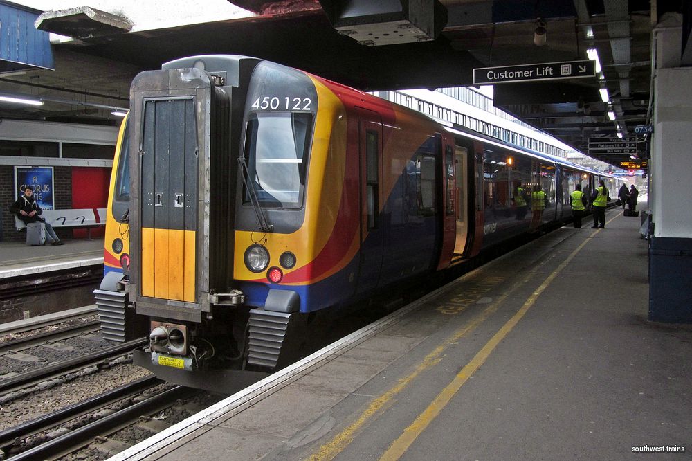 Greatest Hits Radio Surrey & East Hampshire News (@ghrsurrey) on Twitter photo We think this might be the best <a href="/swtrains/">South Worst Trains</a> conductor ever (or Father Christmas trying out another job...) 964eagle.co.uk/news/local-new… We think this might be the best <a href="/swtrains/">South Worst Trains</a> conductor ever (or Father Christmas trying out another job...) 964eagle.co.uk/news/local-new…